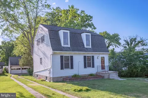 902 Hauf Ave, Essex, MD 21221