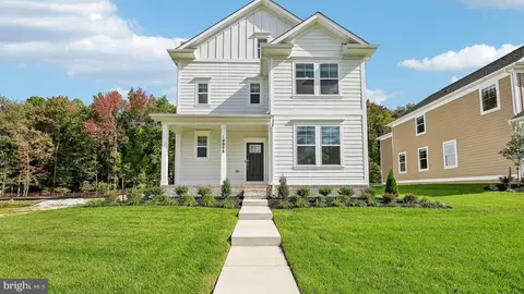 10008 Campbell Blvd, Middle River, MD 21220