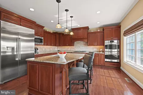 Kitchen - 13307 Brighton View Ct, Phoenix, MD 21131 photo 3 of 6