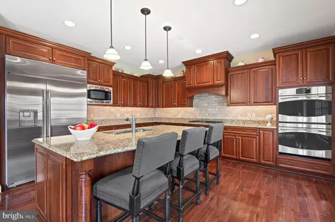 Kitchen - 13307 Brighton View Ct, Phoenix, MD 21131 photo 2 of 6