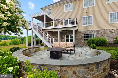 Exterior - 13307 Brighton View Ct, Phoenix, MD 21131 photo 5 of 11