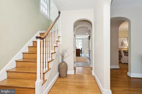 615 Kingston Rd, Baltimore, MD 21212 photo 4