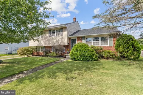 1618 Alston Rd, Towson, MD 21204