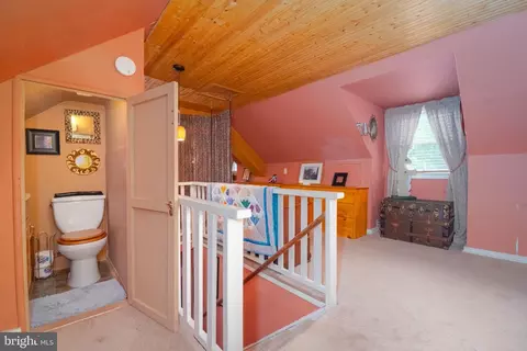 Entry Way - 3435 Cornwall Rd, Dundalk, MD 21222 photo 1 of 3