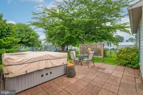 Exterior - 3435 Cornwall Rd, Dundalk, MD 21222 photo 4 of 12