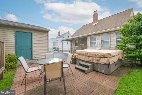 Exterior - 3435 Cornwall Rd, Dundalk, MD 21222 photo 7 of 12