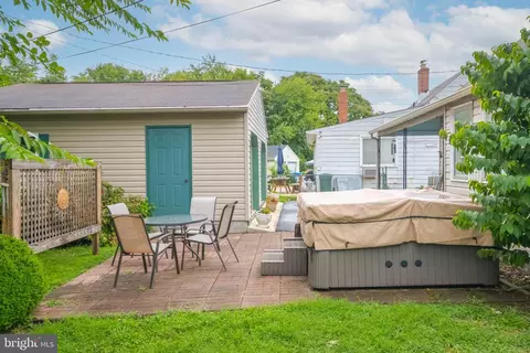 Exterior - 3435 Cornwall Rd, Dundalk, MD 21222 photo 6 of 12
