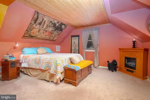 Bedroom - 3435 Cornwall Rd, Dundalk, MD 21222 photo 4 of 6
