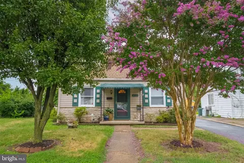 Exterior - 3435 Cornwall Rd, Dundalk, MD 21222 photo 11 of 12