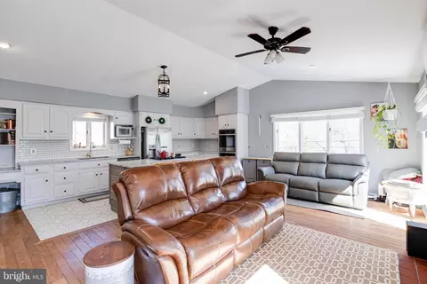 Other - 910 Cromwell Bridge Rd, Towson, MD 21286 photo 1 of 10