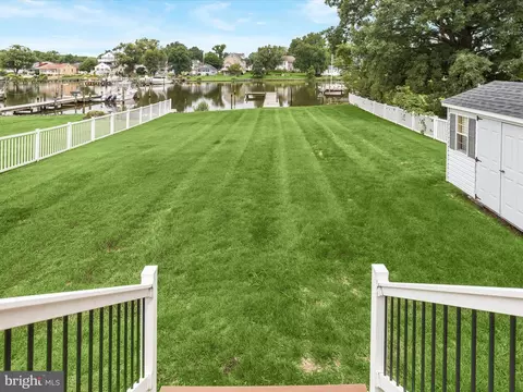 Exterior - 7332 Waldman Ave, Sparrows Point, MD 21219 photo 7 of 13