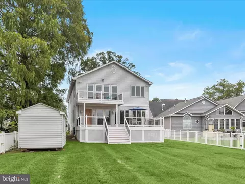 Exterior - 7332 Waldman Ave, Sparrows Point, MD 21219 photo 11 of 13