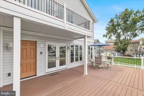 Exterior - 7332 Waldman Ave, Sparrows Point, MD 21219 photo 5 of 13