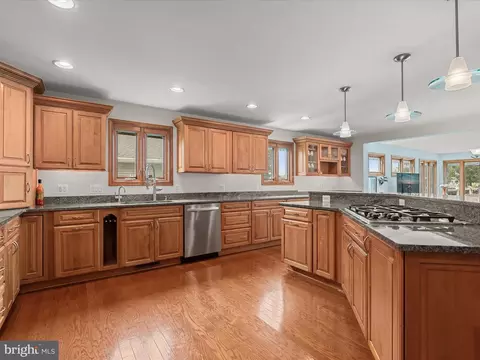 Kitchen - 7332 Waldman Ave, Sparrows Point, MD 21219 photo 2 of 7