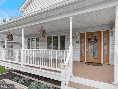 Exterior - 7332 Waldman Ave, Sparrows Point, MD 21219 photo 3 of 13