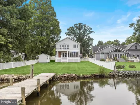 Exterior - 7332 Waldman Ave, Sparrows Point, MD 21219 photo 13 of 13