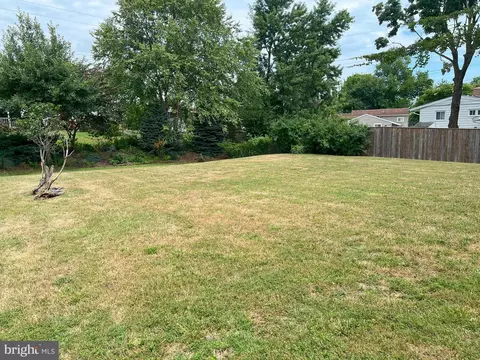 Exterior - 2506 Smith Ave, Baltimore, MD 21209 photo 3 of 3