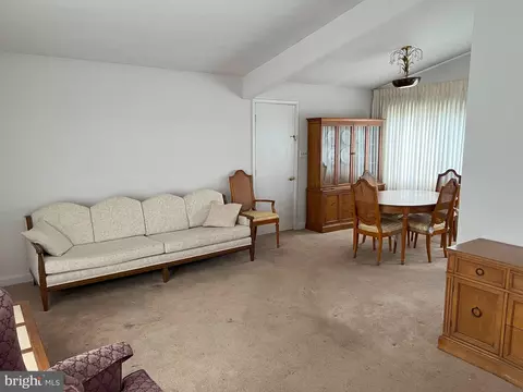 Living - 2506 Smith Ave, Baltimore, MD 21209 photo 1 of 2