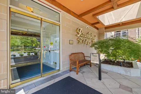 12251 Roundwood Rd #208, Lutherville Timonium, MD 21093