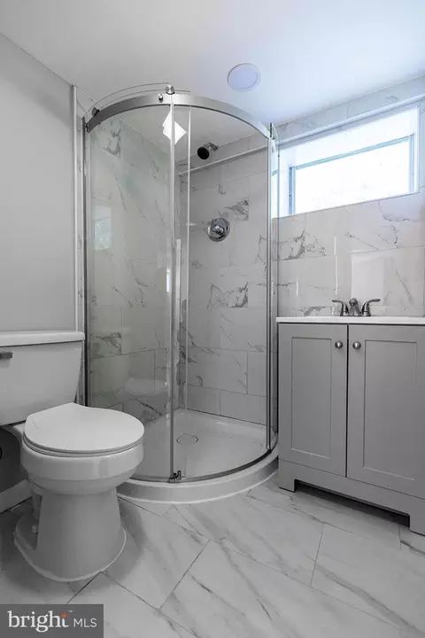 Bath - 5533 Ritter Ave, Baltimore, MD 21206 photo 5 of 5