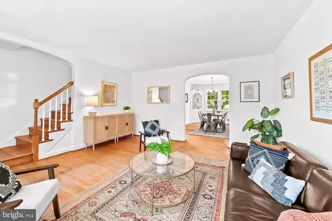 420 Old Trail Rd, Baltimore, MD 21212 photo 4
