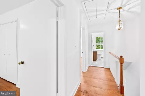 420 Old Trail Rd, Baltimore, MD 21212 photo 16
