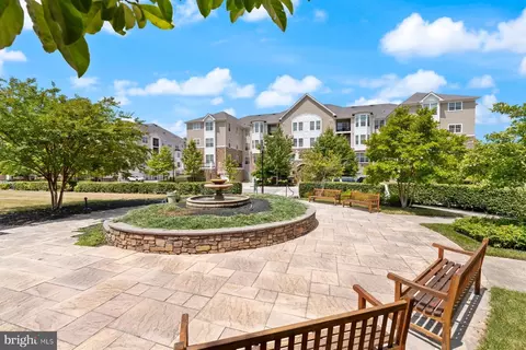7400 Travertine Dr #205, Baltimore, MD 21209
