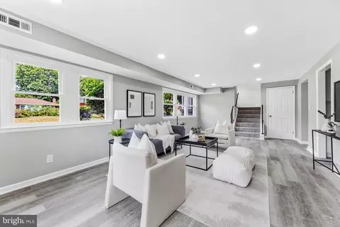 936 Starbit Rd, Towson, MD 21286 photo 5