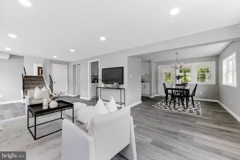 936 Starbit Rd, Towson, MD 21286 photo 4