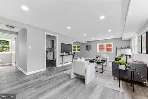 936 Starbit Rd, Towson, MD 21286 photo 2