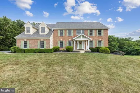 13 Manor Knoll Ct, Baldwin, MD 21013
