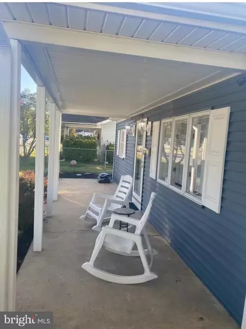 Exterior - 10 Glider Dr, Middle River, MD 21220 photo 1 of 1