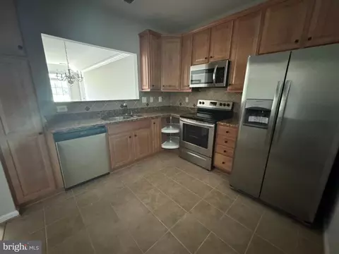 Kitchen - 7101 Travertine Dr #105, Baltimore, MD 21209 photo 2 of 2