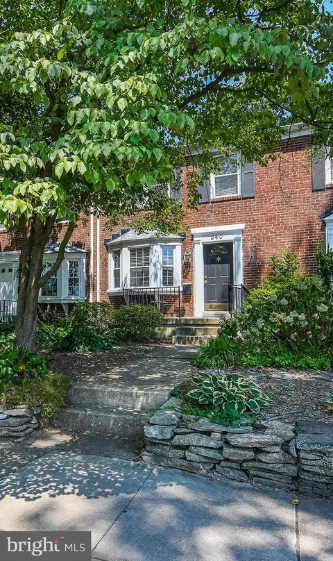 240 Stevenson Ln, Baltimore, MD 21212 photo 6