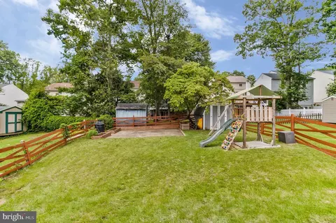 Exterior - 8 Menteith Ct, Nottingham, MD 21236 photo 6 of 7