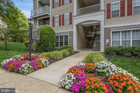 6 Tyler Falls Ct #H, Baltimore, MD 21209