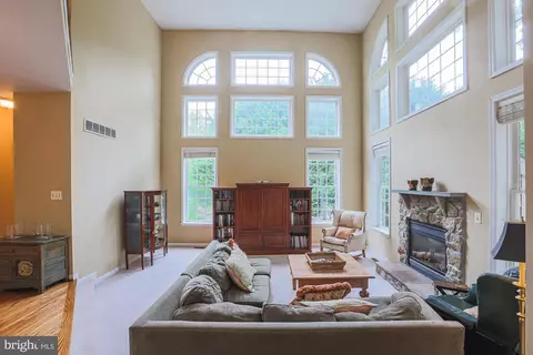 Living - 6408 Catalpa, Fork, MD 21051 photo 3 of 4
