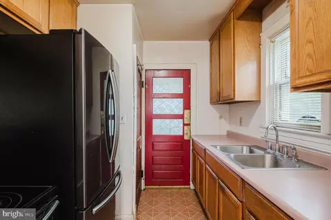 501 Middle River Rd, Middle River, MD 21220 photo 12