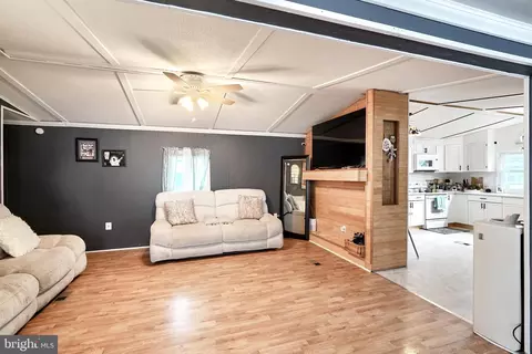 117 Cowhide Cir, Middle River, MD 21220 photo 18
