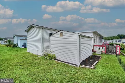 117 Cowhide Cir, Middle River, MD 21220 photo 8