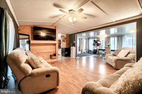 117 Cowhide Cir, Middle River, MD 21220 photo 15