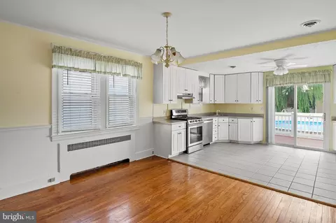 1305 Stevens Ave, Halethorpe, MD 21227 photo 11
