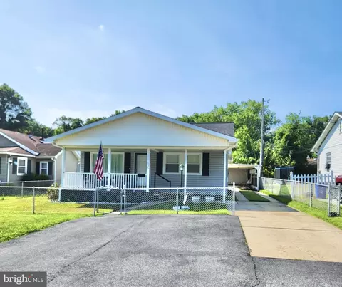 535 Compass Rd, Middle River, MD 21220