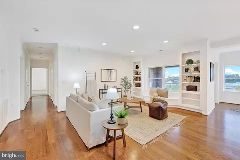 12236 Roundwood Rd #804, Lutherville Timonium, MD 21093