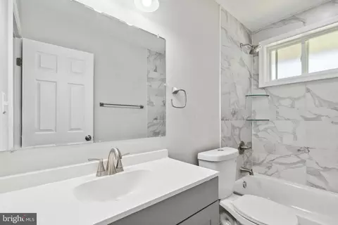 Bath - 4436 Ebenezer Rd, Nottingham, MD 21236 photo 1 of 2