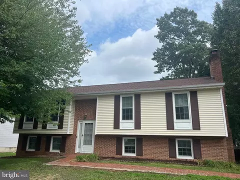 903 N Woodward Dr, Essex, MD 21221