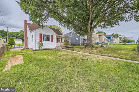 2816 Wells Ave, Sparrows Point, MD 21219 photo 2