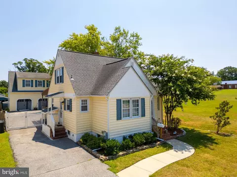927 Mace Ave, Essex, MD 21221