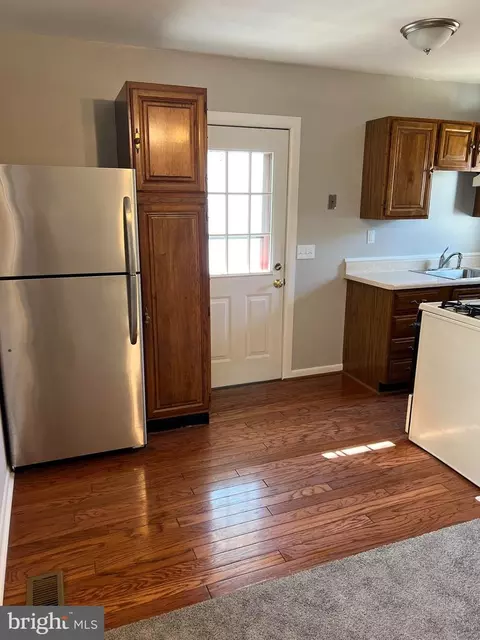 Kitchen - 3907 Annapolis Rd, Halethorpe, MD 21227 photo 2 of 2