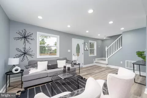 7932 35th St, Rosedale, MD 21237